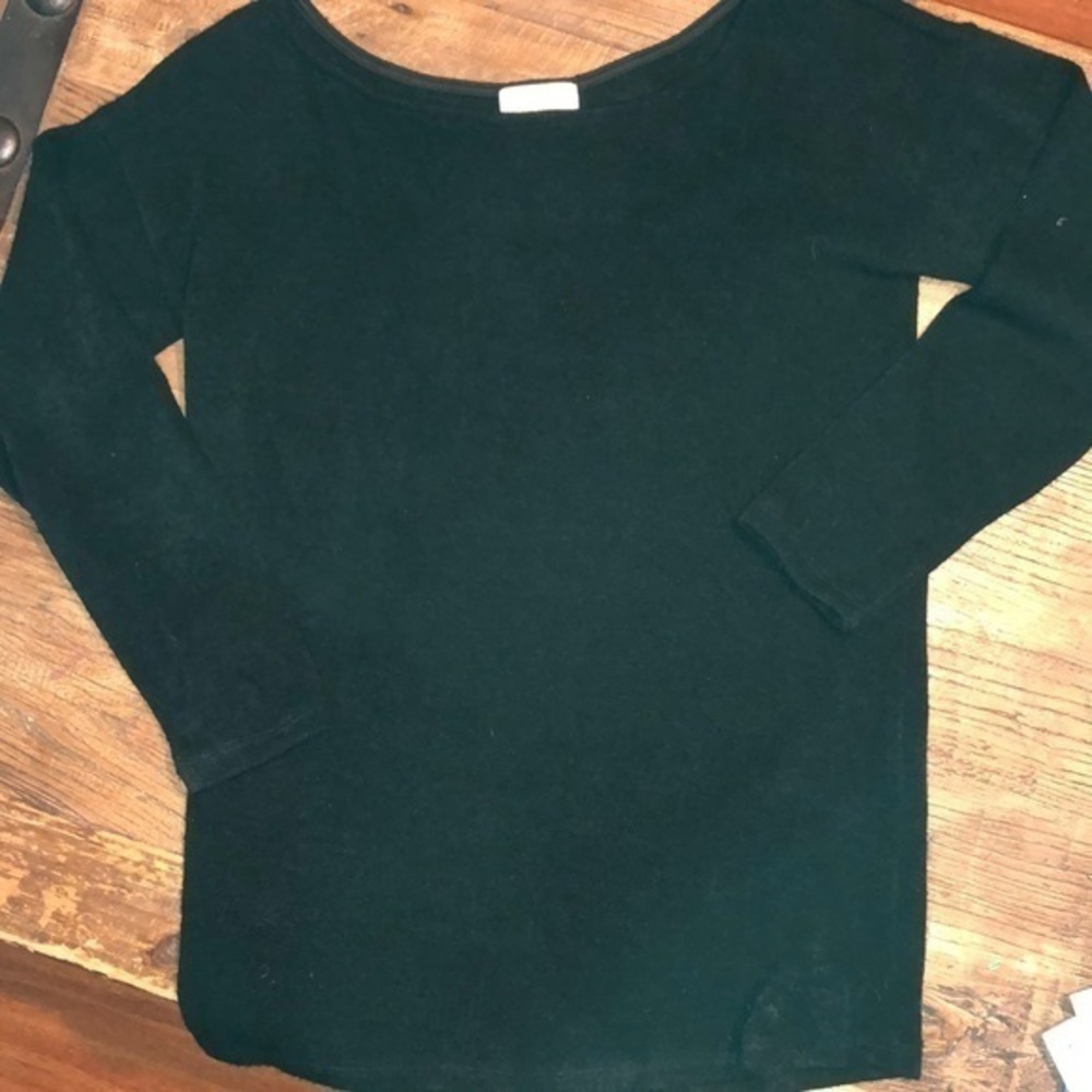 Let‎ them eat cake black sweater